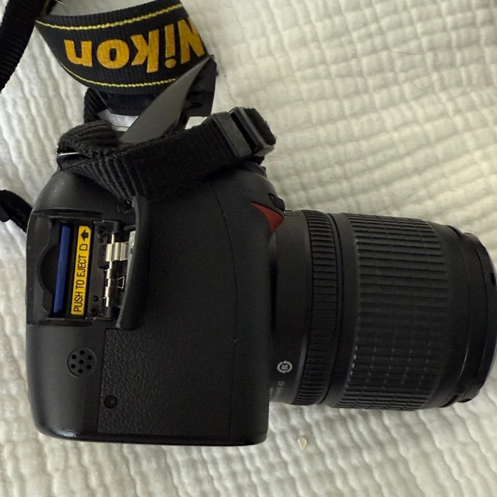 Nikon Black DSLR Camera with Lens and Charger
